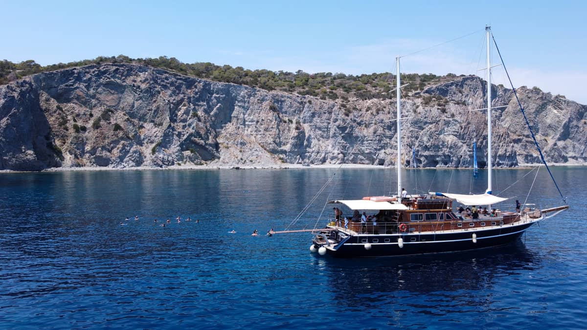 Crucero Todo el Día — 3 Islas: Agistri, Moni y Aegina con Almuerzo y Bebidas Incluidos